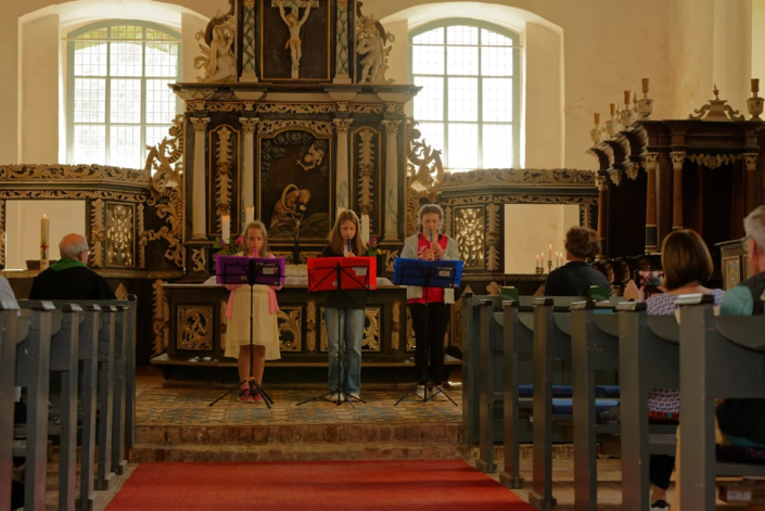 Laura aus Iven, Abbie-Claire & Alexandra aus Krien als Flötentrio