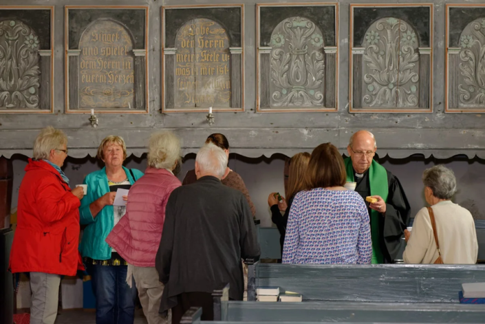 Kirchenkaffee & Kuchen nach dem Gottesdienst in Iven